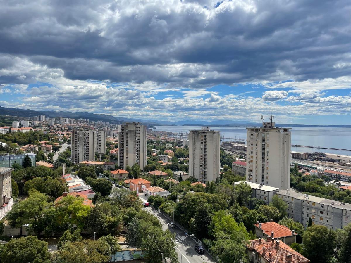 Apartment With Amazing City View Rijeka Exterior photo